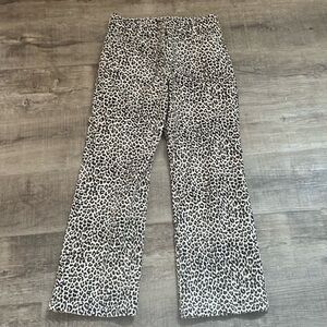 Women’s J. Crew High-rise kickout jean with sailor pockets in leopard print 28